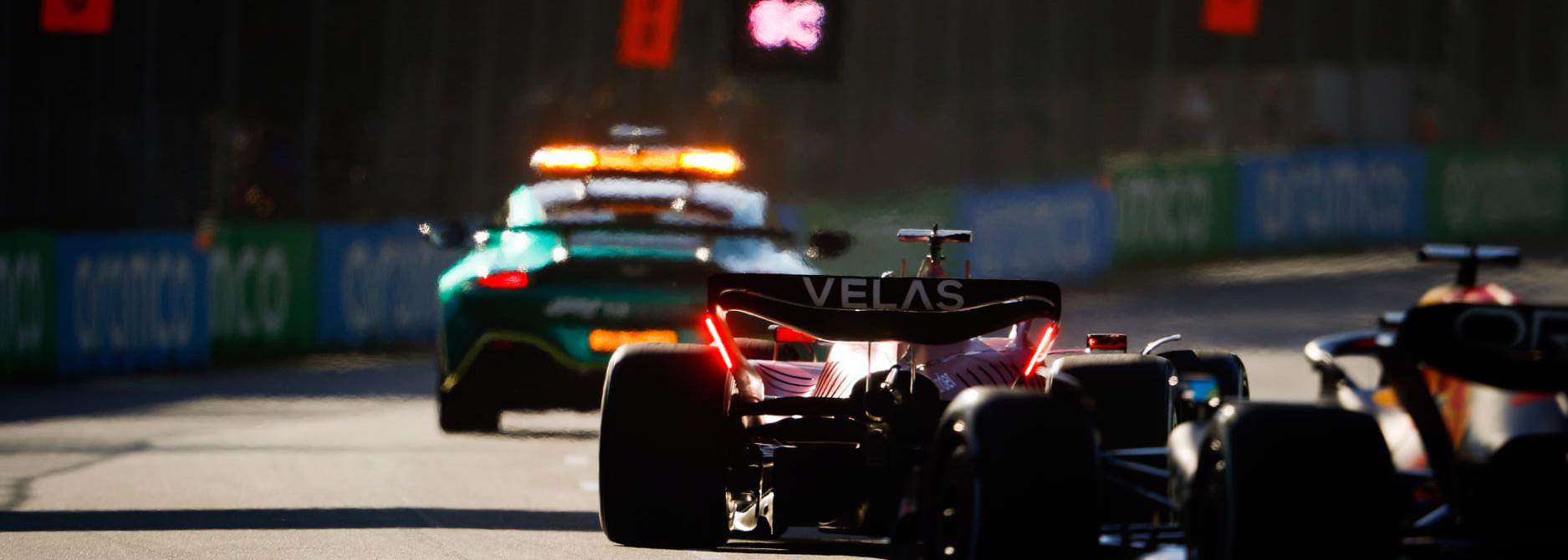 Max Verstappen chê xe an toàn “rùa”, FIA phải lên tiếng