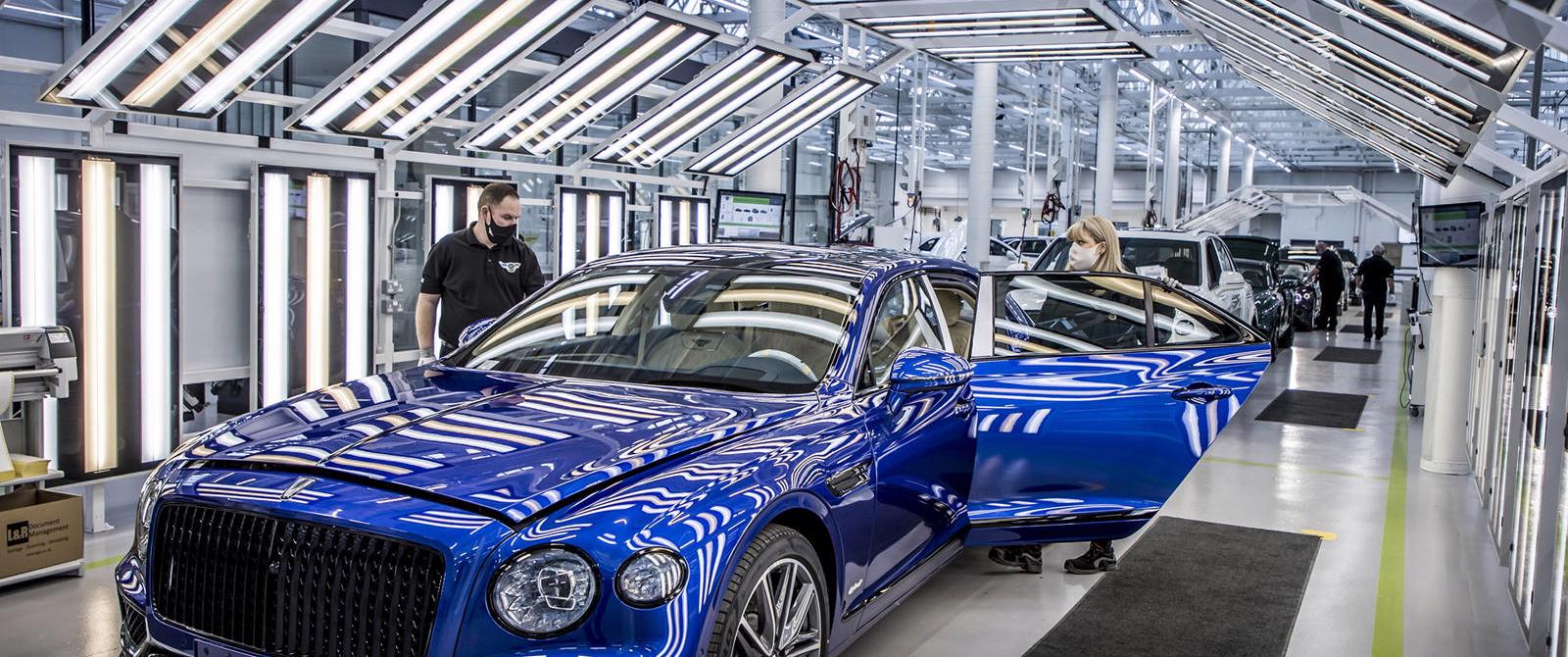 Nghịch lý của Bentley: Bán xe ít, bất ổn kinh tế toàn cầu nhưng vẫn lãi lớn