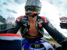 Tay đua MotoGP không mặc áo giáp khi chạy ở vận tốc hơn 300 km/h