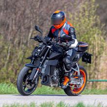 Hé lộ hình ảnh KTM 990 Duke thế hệ mới