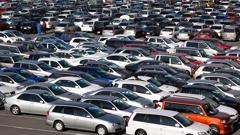 Giảm phí trước bạ: Cứu cánh cho thị trường ô tô trong nước đang ảm đạm?