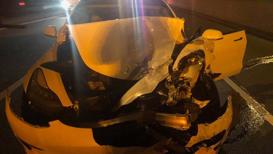 Tesla Model 3 &quot;tự l&#225;i&quot; đ&#226;m n&#225;t xe cảnh s&#225;t - Ảnh 2