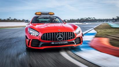 H&#233; lộ h&#236;nh ảnh “si&#234;u xe” an to&#224;n mới của Mercedes v&#224; Aston Martin cho m&#249;a F1 2021 - Ảnh 6