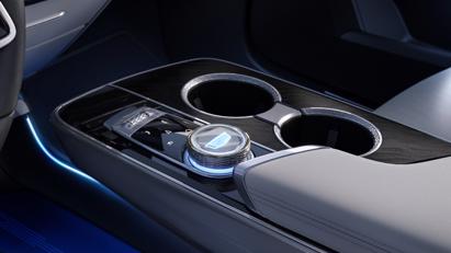 Cadillac tr&#236;nh l&#224;ng si&#234;u phẩm xe điện SUV cao cấp gi&#225; dưới 60 ngh&#236;n USD - Ảnh 4