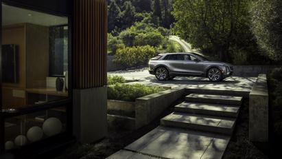 Cadillac tr&#236;nh l&#224;ng si&#234;u phẩm xe điện SUV cao cấp gi&#225; dưới 60 ngh&#236;n USD - Ảnh 10