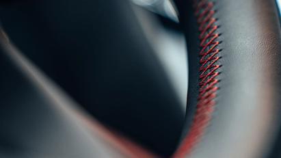 Lộ diện phi&#234;n bản Bentley Bentayga S - Ảnh 5