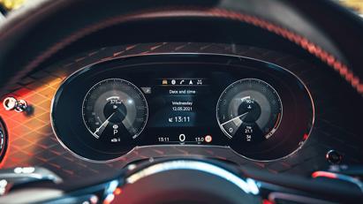 Lộ diện phi&#234;n bản Bentley Bentayga S - Ảnh 8