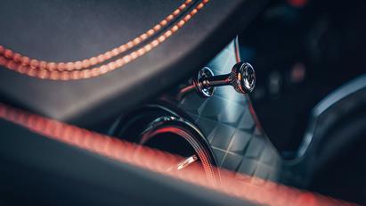 Lộ diện phi&#234;n bản Bentley Bentayga S - Ảnh 9