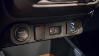 Chi tiết Ford Maverick 2022 vừa ra mắt - Ảnh 9