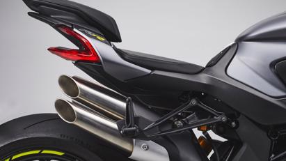 MV Agusta Brutale 1000 RR 2021: Hầm hố, đẳng cấp với sức mạnh 208 m&#227; lực - Ảnh 14