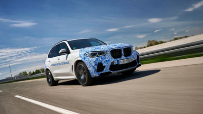 BMW i Hydrogen Next chạy pin hydro lộ diện tr&#234;n đường - Ảnh 6