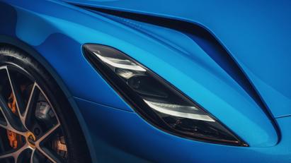 Lộ diện Lotus Emira 2022: Mẫu xe chạy động cơ đốt trong cuối c&#249;ng của Lotus - Ảnh 7