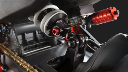 2021 KTM RC 8C bản giới hạn ra mắt: Động cơ k&#233;p LC8c, 128 m&#227; lực - Ảnh 9