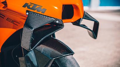 2021 KTM RC 8C bản giới hạn ra mắt: Động cơ k&#233;p LC8c, 128 m&#227; lực - Ảnh 11