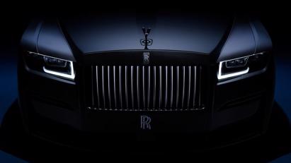 Rolls-Royce Ghost 2022 lộ diện với phi&#234;n bản đen nh&#225;m huyền b&#237; - Ảnh 1