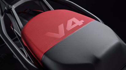 Ducati Multistrada V4 Pikes Peak 2022: Thiết kế đỉnh cao, gi&#225; từ 28.995 USD - Ảnh 5