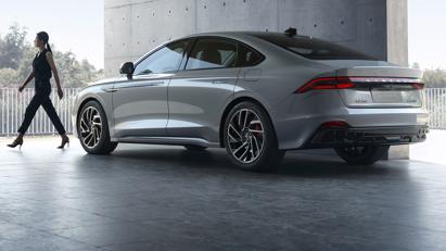 Lincoln Zephyr phi&#234;n bản mới ra mắt tại Triển l&#227;m Auto Quảng Ch&#226;u 2021 - Ảnh 5