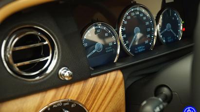 Cận cảnh si&#234;u SUV Rolls-Royce Cullinan gi&#225; 32 tỷ tại Việt Nam - Ảnh 39