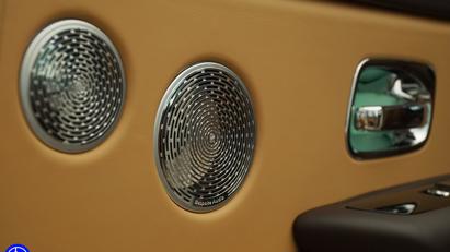 Cận cảnh si&#234;u SUV Rolls-Royce Cullinan gi&#225; 32 tỷ tại Việt Nam - Ảnh 23