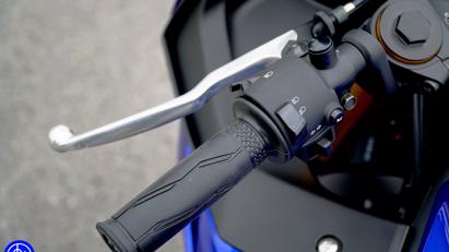 Soi chi tiết Yamaha R3 2020 nhập khẩu ch&#237;nh h&#227;ng - Ảnh 16