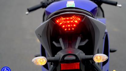 Soi chi tiết Yamaha R3 2020 nhập khẩu ch&#237;nh h&#227;ng - Ảnh 19