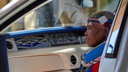 Rolls-Royce &quot;The Mahlangu Phantom&quot; si&#234;u đặc biệt đến từ Nam Phi - Ảnh 4