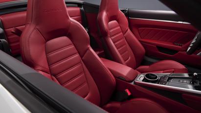 Porsche 911 Turbo S mới gi&#225; hơn 15 tỷ đồng tại Việt Nam - Ảnh 1