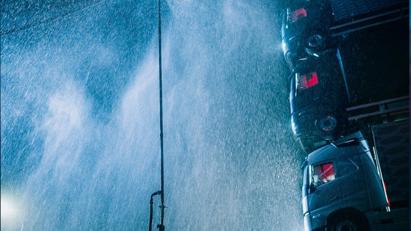 Video quảng c&#225;o xe &quot;c&#243; một kh&#244;ng hai&quot; của Volvo - Ảnh 3