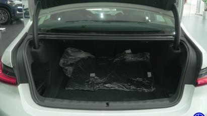 BMW Series 3 thế hệ mới: gi&#225; từ 1,9 tỷ đồng - Ảnh 23