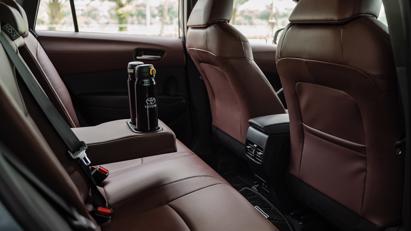 Toyota Corolla Cross từ 720 triệu đồng &quot;đấu&quot; Hyundai Tucson, Honda HR-V  - Ảnh 14