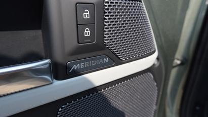 &quot;Vua địa h&#236;nh&quot; Land Rover Defender vừa cập bến tại Việt Nam - Ảnh 12