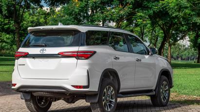 Toyota Fortuner 2020 ch&#237;nh thức ra mắt, gi&#225; cao nhất 1,43 tỷ đồng - Ảnh 15