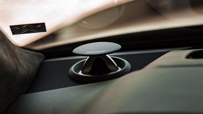 Cận cảnh Audi A8L mới vừa về Việt Nam - Ảnh 16