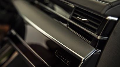 Cận cảnh Audi A8L mới vừa về Việt Nam - Ảnh 7