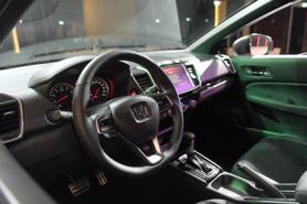 Những mẫu xe gây sốt thị trường ô tô Việt cuối năm