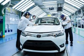 Toyota tạm dừng sản xuất mẫu xe bán chạy nhất do dịch COVID-19