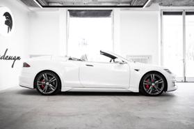 Biến Tesla Model S thành xe mui trần