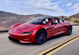Tesla Roadster sẽ ra mắt trong năm 2022