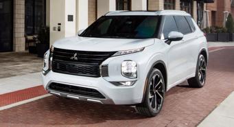 Mitsubishi Outlander 2022 giá từ 26.990 USD, giao xe vào tháng 4