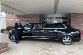 Chuyện lạ: "Xe Tổng thống" nhưng lại phục vụ nhà tang lễ