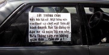 Hành vi đỗ xe ô tô chắn cửa nhà người dân bị xử phạt thế nào?