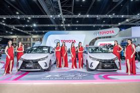 Ngắm dàn siêu mẫu cực nóng bỏng tại triển lãm Bangkok International Motor Show 2021
