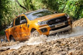 10 xe bán chạy nhất tháng 3/2021 - Ford Ranger lên đỉnh bảng