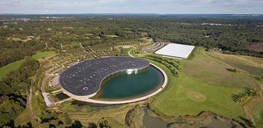 McLaren bán trụ sở, phải đi thuê lại trong 20 năm