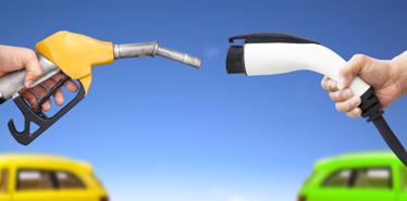 Tại sao một số người chạy xe điện lại quay về với ô tô xăng?