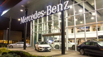 Mercedes bán toàn bộ đại lý ở châu Âu, dồn tiền phát triển xe điện