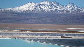 Các nhà sản xuất ô tô hàng đầu nghiên cứu tác động môi trường của việc khai thác lithium