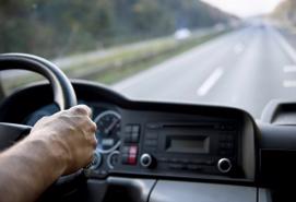 Khúc xạ ánh sáng khi lái xe là gì?