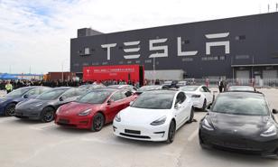 Tesla liên tục tăng giá tại Mỹ để có thể cạnh tranh ở Trung Quốc