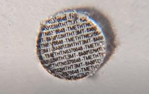 Số VIN phải soi bằng kính hiển vi trên Toyota Land Cruiser